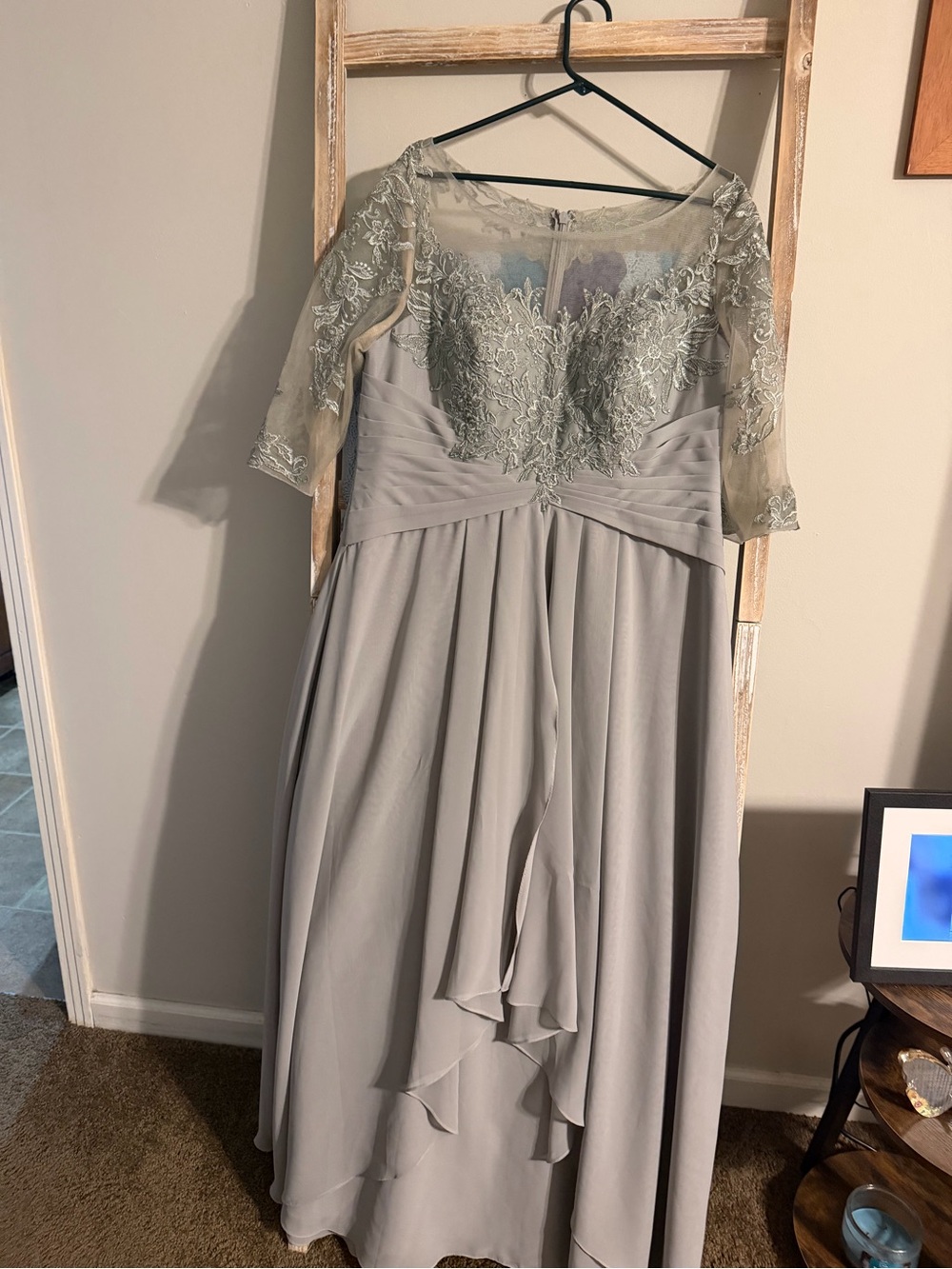 JJs House Silver Plus-Size Illusion Lace A-Line Gown - Picture 5 of 5